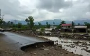 conseguenze devastanti di alluvioni e frane in nepal e india una crisi umanitaria in atto python 1759751619