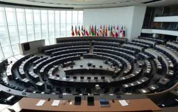 cosa aspettarsi dalla prossima sessione plenaria del parlamento novita e attese python 1759644702
