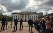 crisi politica in francia il nuovo primo ministro di macron in un contesto di incertezza 1760026019
