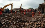crollo della scuola in indonesia ultimi aggiornamenti e operazioni di soccorso in corso python 1759299543