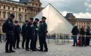 furto al louvre arrestati i sospetti per il furto di gioielli preziosi 1761813026