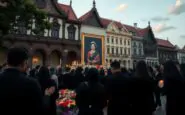 il lutto per la regina madre sirikit in thailandia 1761352689