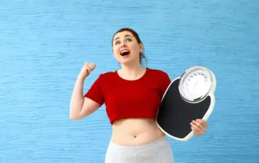 Cambio dell’ora: la dieta che ti aiuta a restare in forma