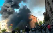 incendio a roma 300 persone evacuate in seguito a un rogo 1759834794