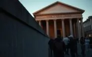 incidente tragico al pantheon un turista giapponese di 70 anni perdona la vita 1761372627