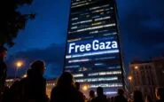 milano dimostra solidarieta a gaza con uniniziativa simbolica python 1759384376