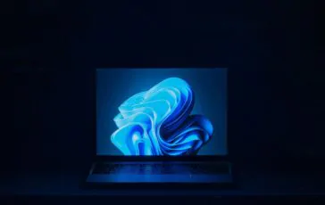 Guida completa ai costi del sistema operativo Microsoft per utenti e imprese