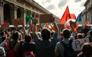 protesta dei sostenitori di pal stazione di napoli bloccata python 1759367730
