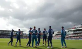 sam curran guida linghilterra nellapertura del t20 prima dellinterruzione per pioggia 1760787421 265x160