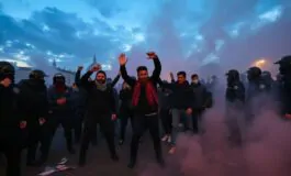 udine scontri durante le manifestazioni 15 arresti e tensioni in crescita 1760490810 265x160