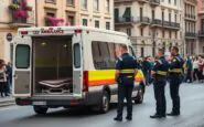 un uomo perde la vita a napoli durante un intervento dei carabinieri con il taser cosa e successo python 1759761226