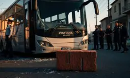 violenza nel basket linquietante aggressione al pullman del pistoia basket 1760944717 265x160
