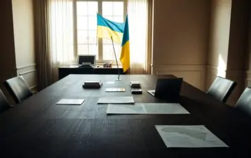zelensky richiama a una risposta decisa contro laggressione russa 1760933437 364x230