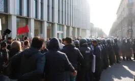 attacco a la stampa reazioni e controversie esplosive 1764434209 265x160