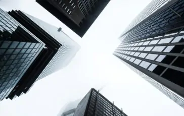 banche scaled e1764164239612 364x230