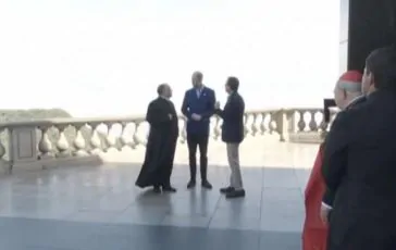 featured 2936924 364x230