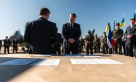 francia e ucraina accordo decennale per lacquisto dei caccia rafale 1763427842 265x160