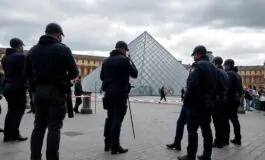 furto al louvre nuove accuse e dettagli sugli arresti recenti 1762023881 265x160