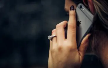 Chiamate ingannevoli dall’estero: utenti segnalano un aumento dei numeri britannici sospetti