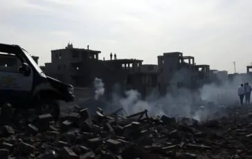 raid aerei israeliani su gaza un tragico bilancio di vittime e conseguenze umanitarie 1763615585 364x230