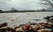 emergenza maltempo in emilia romagna allerta fiumi e procedure di evacuazione 1766699622