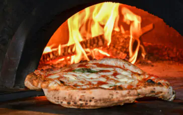 fabrizio pullara vhrfrav4u00 unsplash pizza napoletana scaled e1765359619677 364x230