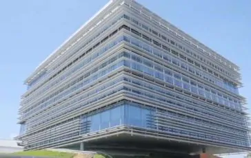 featured 3208420 364x230