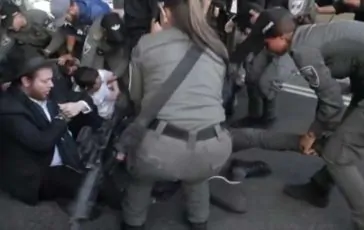 featured 3238877 364x230