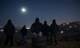 guardiani notturni in cisgiordania difendere il villaggio dalla violenza 1765807341 265x160