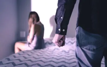 si-riprendeva-mentre-violentava-vittime