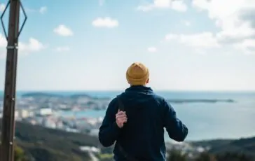 recensioni negative lo speciale natalizio di meghan markle su netflix sotto accusa 1765499170 364x230