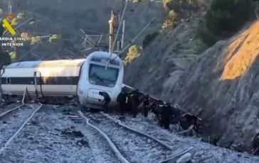 featured 3502016 364x230