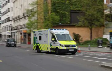 travolta e uccisa londra