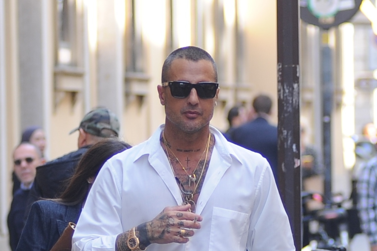 Nina Moric, il retroscena sul contratto d’amore con Corona