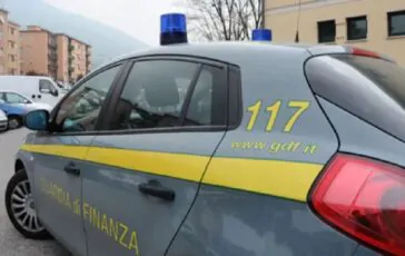 001-intervento-gdf-tutti-beni-influencer