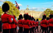 scopri il trooping the colour storia e significato nella cultura britannica 1767253241