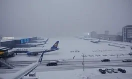 tempesta invernale negli stati uniti oltre 12000 voli cancellati e blackout 1769292784 265x160