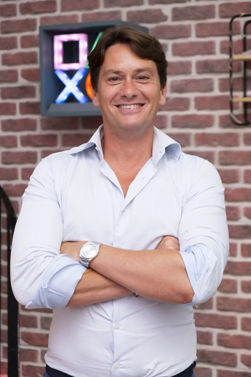 fabrizio perrone ceo 2watch