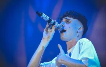 LDA e Aka7even cover andamento lento