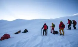 incidente sulla neve a saint nicolas travolti da una valanga a 2550 metri 1771524997 265x160