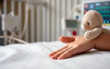 piccolo paziente al monaldi ancora eleggibile per il trapianto nonostante il cuore danneggiato 1771349984 364x230