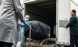 scambio di salme mosca restituisce 1000 corpi ucraini e ottiene 35 salme russe 1772102568 265x160