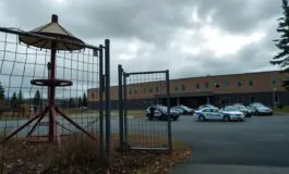 sparatoria in una scuola di tumbler ridge il tragico evento che ha scosso il canada 1770810960 265x160