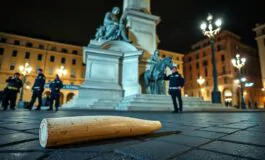 vandalo o incidente la zanna dello elefantino in piazza della minerva e stata trovata spezzata 1771363384 265x160