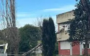 paura a roma cade albero e sfonda finestra del liceo orazio 2