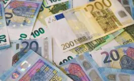 rincari carburante bollette mutui