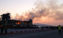 rogo al sunset beach club evacuato il locale alla tonnara di palmi 1773036109 265x160