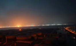 scontro tra iran usa e israele esplosioni obiettivi petroliferi e tensione regionale 1772937631 265x160