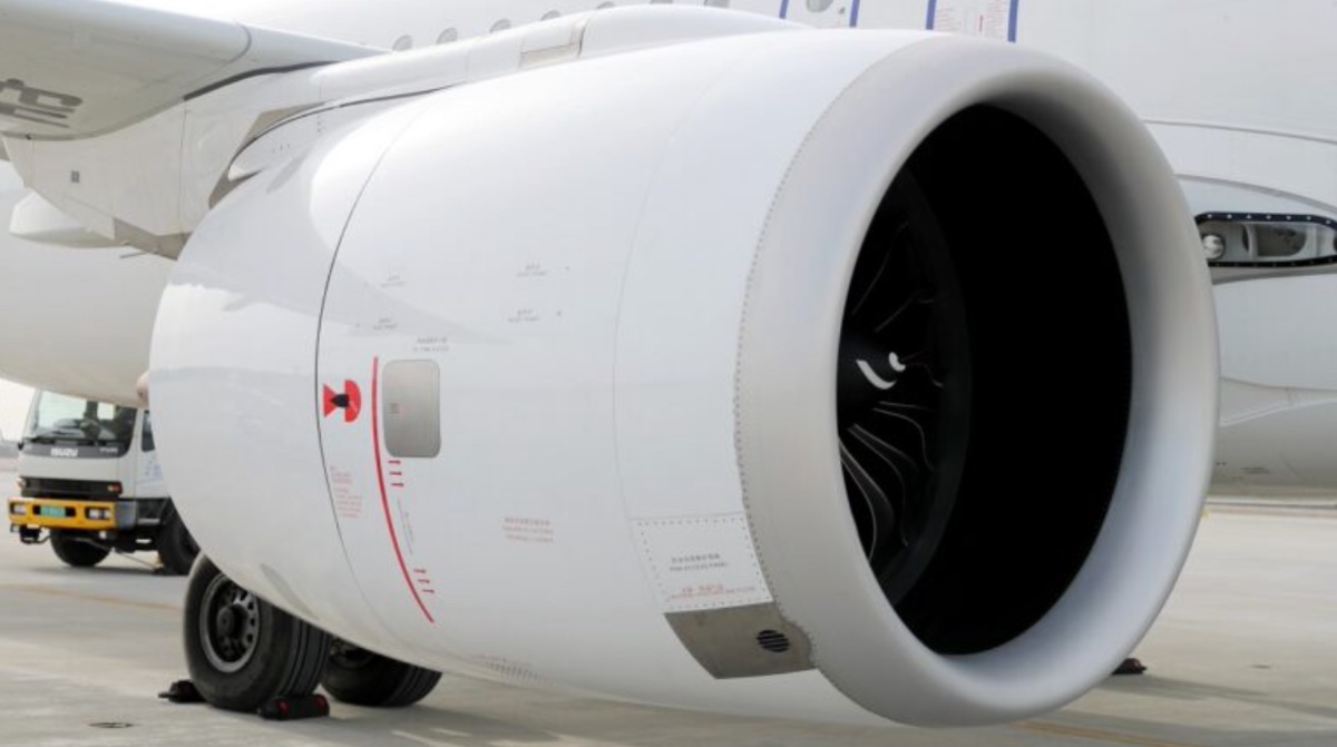 https://www.notizie.it/wp-content/uploads/2026/05/dramma-allaeroporto-di-denver-aereo-travolge-una-persona-evacuato-il-velivolo-cc1ebeea.jpg