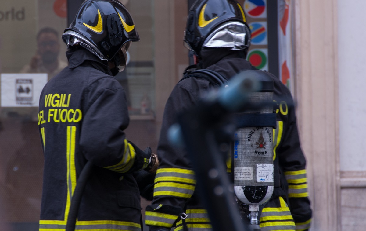 https://www.notizie.it/wp-content/uploads/2026/05/dramma-in-a1-tir-con-i-monitor-della-coppa-italia-si-ribalta-il-tragico-bilancio-e8fd6433.jpg